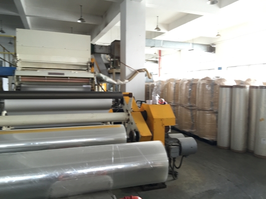 Machine de laminage de film BOPP à haute transparence pour les besoins de laminage transparent