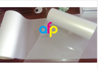 Film de laminage thermique BOPP Douceur Douceur pour le carton imprimé ou le papier stratifié