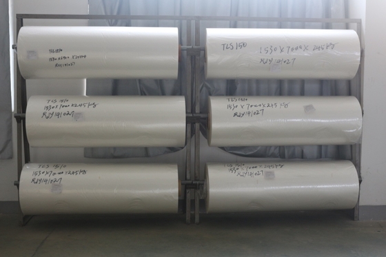 Film de laminage thermique transparent pour carton imprimé