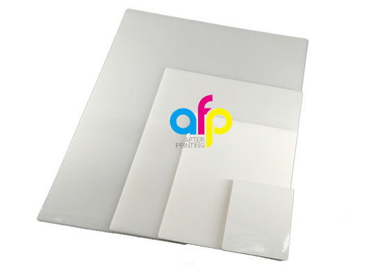 Taille A4 poches de stratification thermiques brillantes de stratification de film de poche de 200 microns