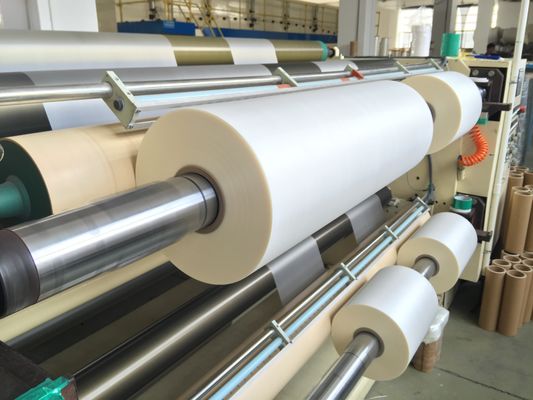 BOPP film de laminage thermique rouleau Taille 350mm 3000m film de laminage thermique idéal pour les revêtements laminés de papier carton imprimé